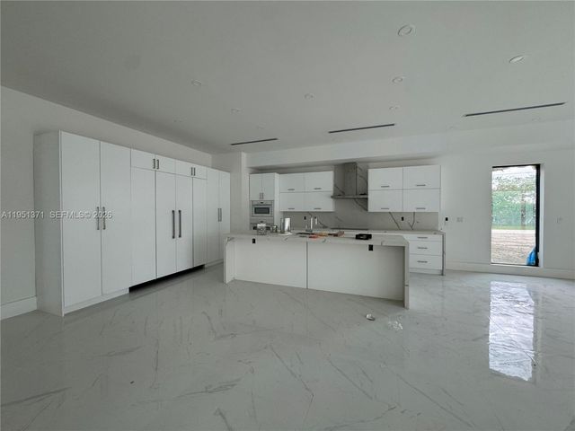 6190 SW 128th St, Pinecrest, FL 33156