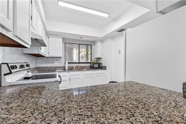 4160 Steamboat BEND E 302, Fort Myers, FL 33919