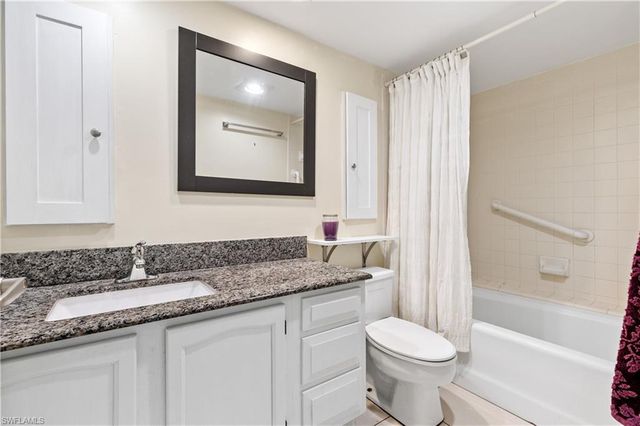 4160 Steamboat BEND E 302, Fort Myers, FL 33919