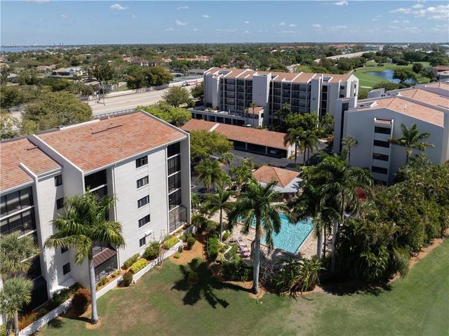 4160 Steamboat BEND E 302, Fort Myers, FL 33919