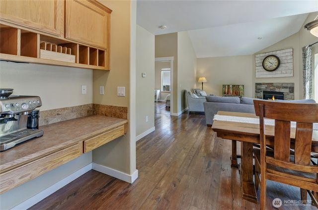 6932 Prosik Lane SW, Olympia, WA 98512