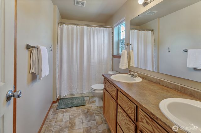 6932 Prosik Lane SW, Olympia, WA 98512