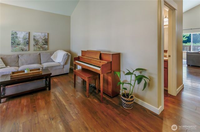 6932 Prosik Lane SW, Olympia, WA 98512