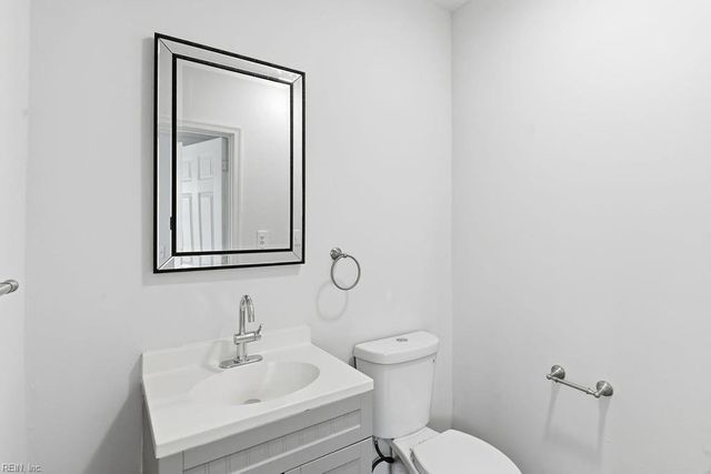 5364 Hanyen DR, Norfolk, VA 23502