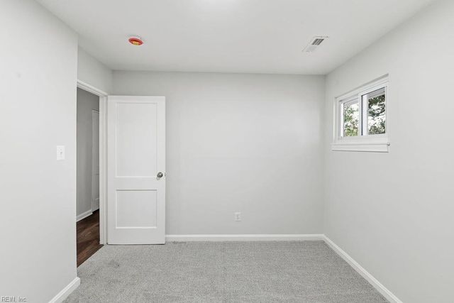 5364 Hanyen DR, Norfolk, VA 23502