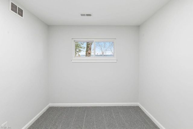 5364 Hanyen DR, Norfolk, VA 23502