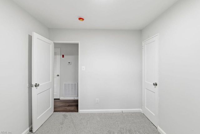 5364 Hanyen DR, Norfolk, VA 23502