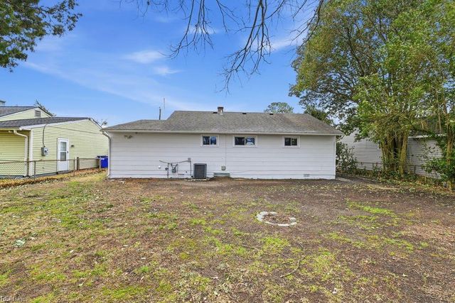 5364 Hanyen DR, Norfolk, VA 23502