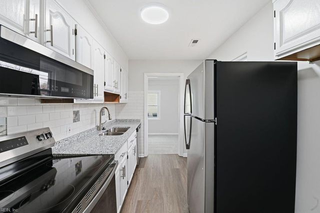 5364 Hanyen DR, Norfolk, VA 23502