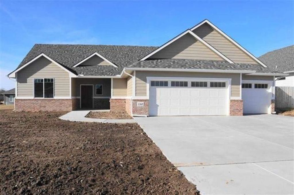 1365 S Sierra Hills St, Wichita, KS 67230