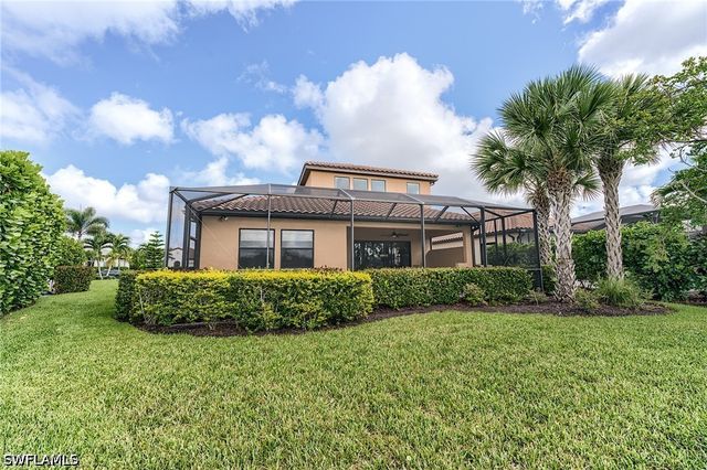 1940 Mustique ST, Naples, FL 34120