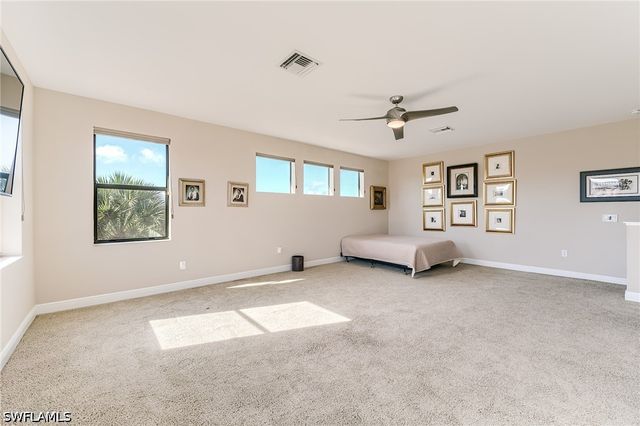 1940 Mustique ST, Naples, FL 34120