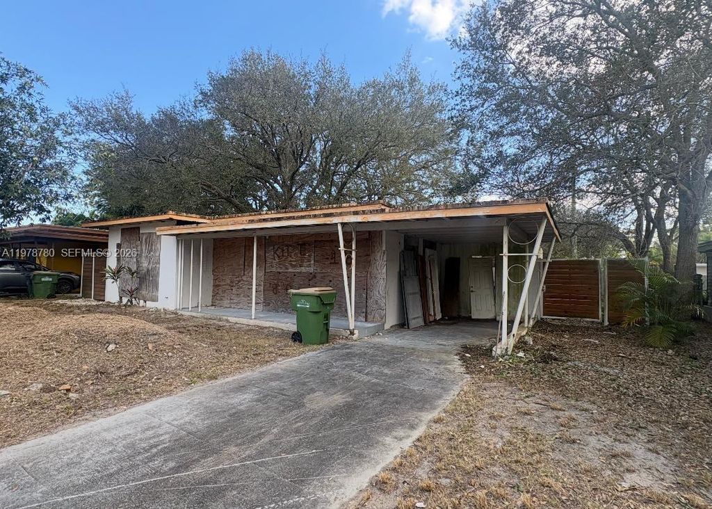 380 NW 128th Street, North Miami, FL 33168