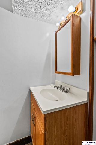 4129 Fort Street, Omaha, NE 68111