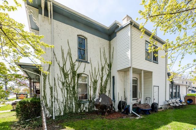 922 Main Street, St. Joseph, MI 49085