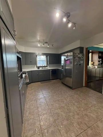 625 W Oak Street, Independence, KS 67301