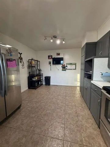 625 W Oak Street, Independence, KS 67301