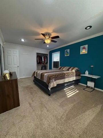 625 W Oak Street, Independence, KS 67301