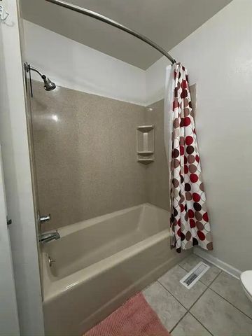 625 W Oak Street, Independence, KS 67301