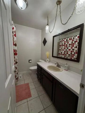 625 W Oak Street, Independence, KS 67301