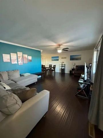 625 W Oak Street, Independence, KS 67301