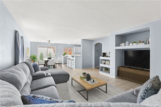 8117 Lilac Harbor Court, Las Vegas, NV 89143