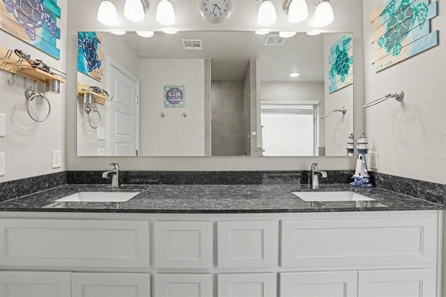 6124 Oxnard Street, Edmond, OK 73034