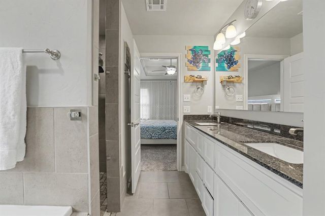 6124 Oxnard Street, Edmond, OK 73034
