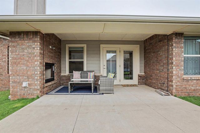 6124 Oxnard Street, Edmond, OK 73034