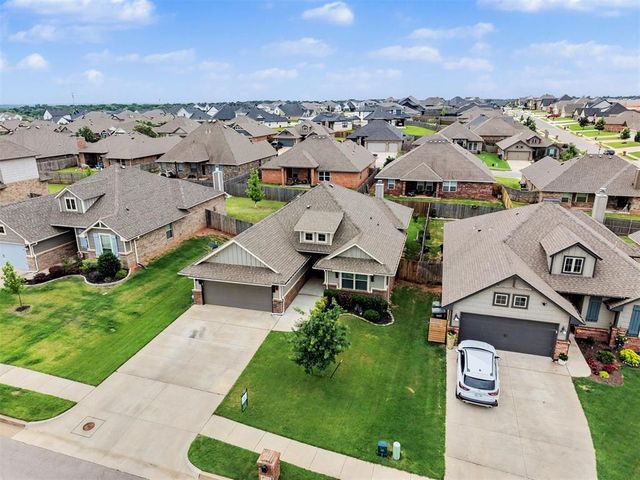 6124 Oxnard Street, Edmond, OK 73034
