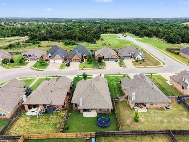 6124 Oxnard Street, Edmond, OK 73034