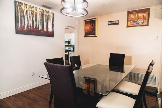 7210 NW 22nd Street, Sunrise, FL 33313
