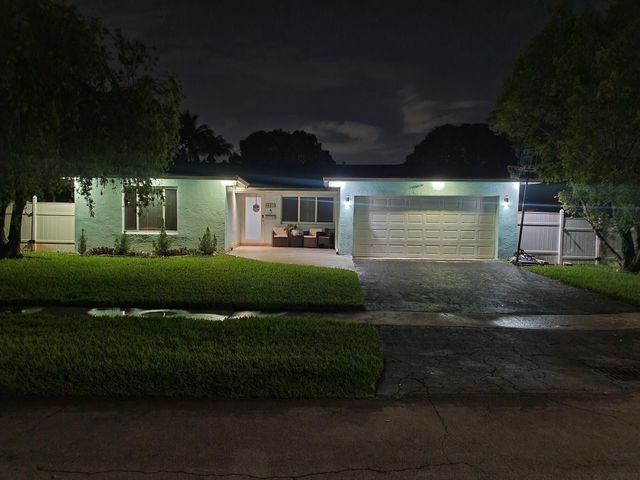 7210 NW 22nd Street, Sunrise, FL 33313