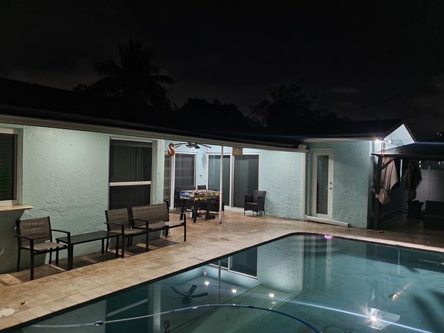 7210 NW 22nd Street, Sunrise, FL 33313