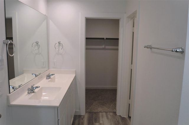 10212 Berkeley Springs Trail Trail, Houston, TX 77051