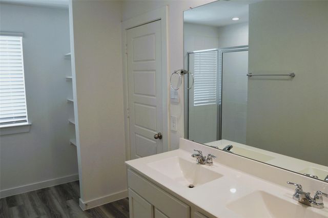 10212 Berkeley Springs Trail Trail, Houston, TX 77051