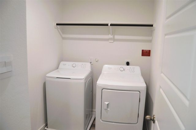 10212 Berkeley Springs Trail Trail, Houston, TX 77051