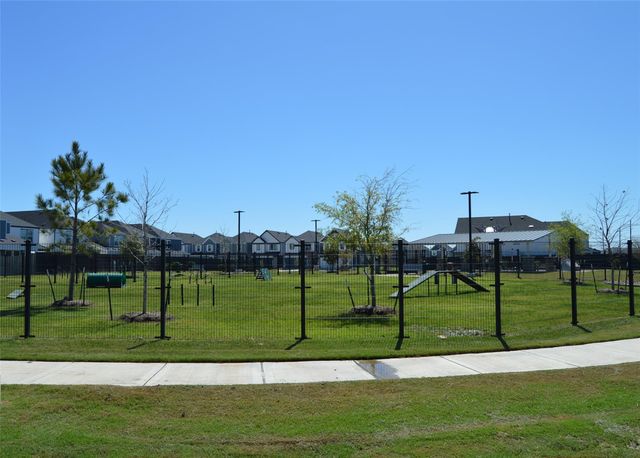 10212 Berkeley Springs Trail Trail, Houston, TX 77051