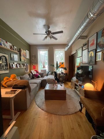 1736 W 19 Street 2F, Chicago, IL 60608