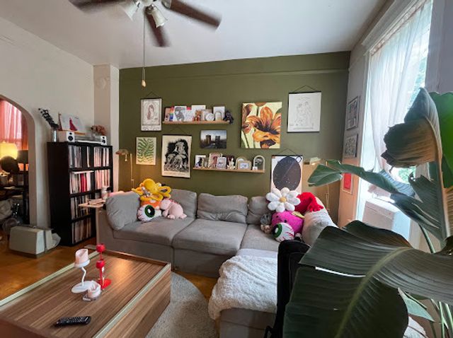 1736 W 19 Street 2F, Chicago, IL 60608