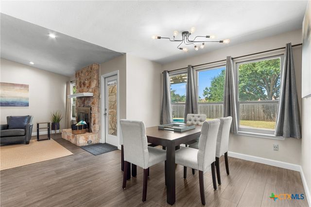 11210 Henge Drive, Austin, TX 78759