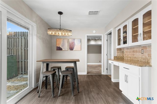 11210 Henge Drive, Austin, TX 78759