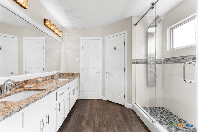 11210 Henge Drive, Austin, TX 78759