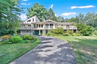 26 Sunrise Drive, Avon, CT 06001
