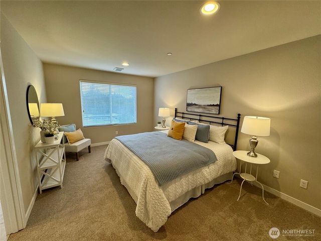 7921 20th Avenue SE, Everett, WA 98203