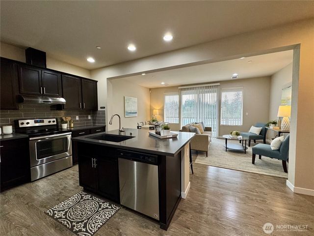 7921 20th Avenue SE, Everett, WA 98203