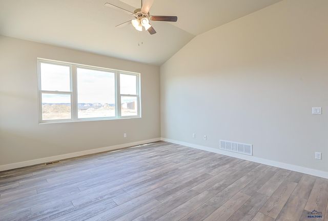 145 ISAAC ST, Rapid City, SD 57703