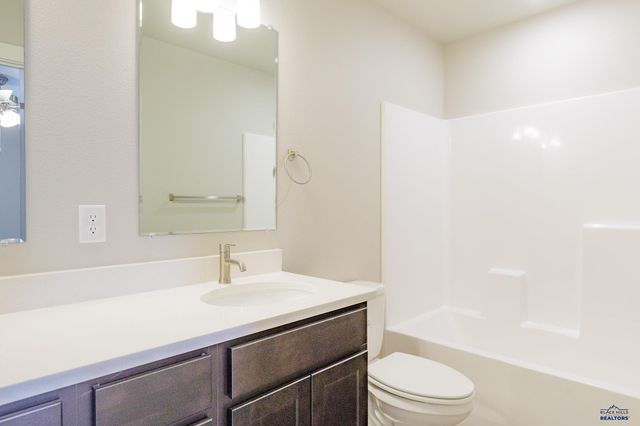 145 ISAAC ST, Rapid City, SD 57703