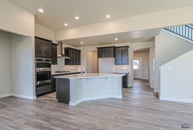 145 ISAAC ST, Rapid City, SD 57703