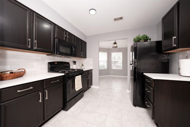 10606 Ince Lane, Houston, TX 77040